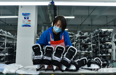 河北張家口 冰雪產業落地生根，戶外用品銷售迎發展新機